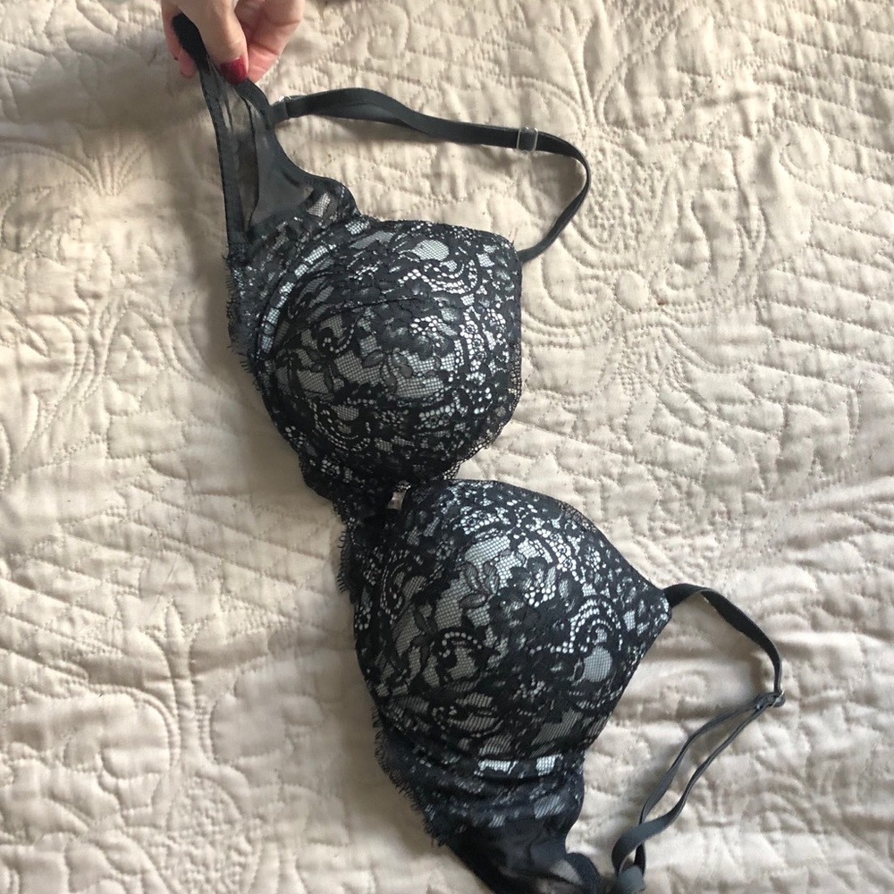 32D VS push up - Picture 3 of 5